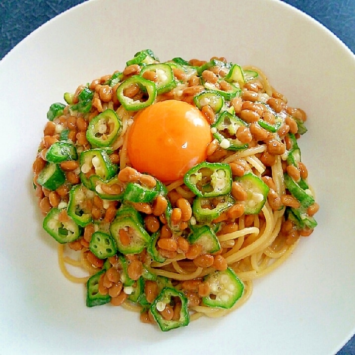 オクラと納豆のバター醤油パスタ